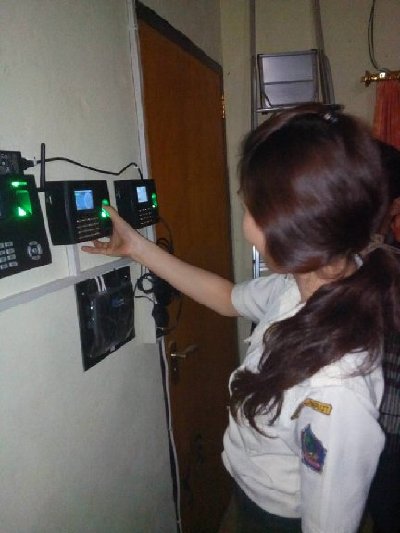 Instalasi Mesin Absensi Online UPTD Dispenda Sulut Wilayah Bolaang Mongondow  Utara